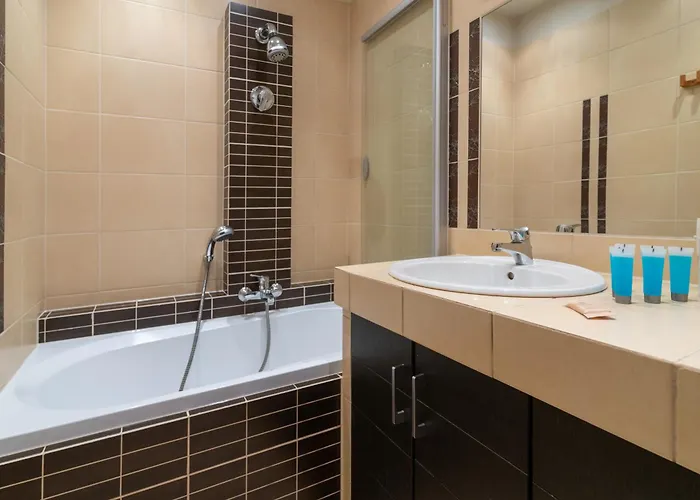 Bogucice Hoppego By Bookinghost קטוביץ